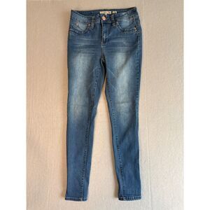 YMI Women's Size 9 WannaBettaButt Mid Rise Skinny Jeans